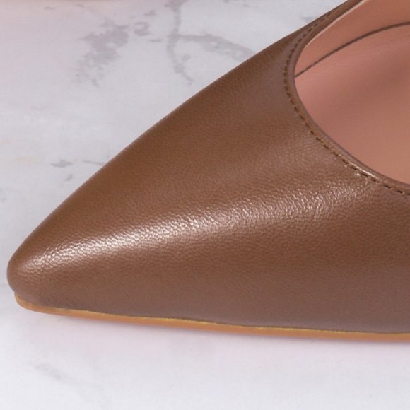 Petit Cadeau Leona - Classic and Sexy Slip on Pumps with 5" High Heels. NEW! - Picture 4 of 7